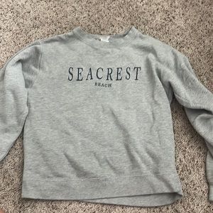 medium crew neck